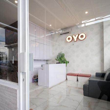 Oyo 291 Medan City Syariah Екстериор снимка