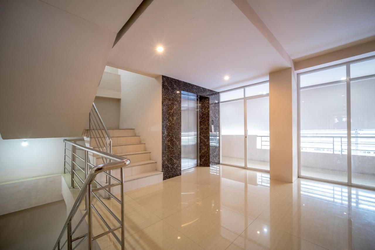 Oyo 291 Medan City Syariah Екстериор снимка
