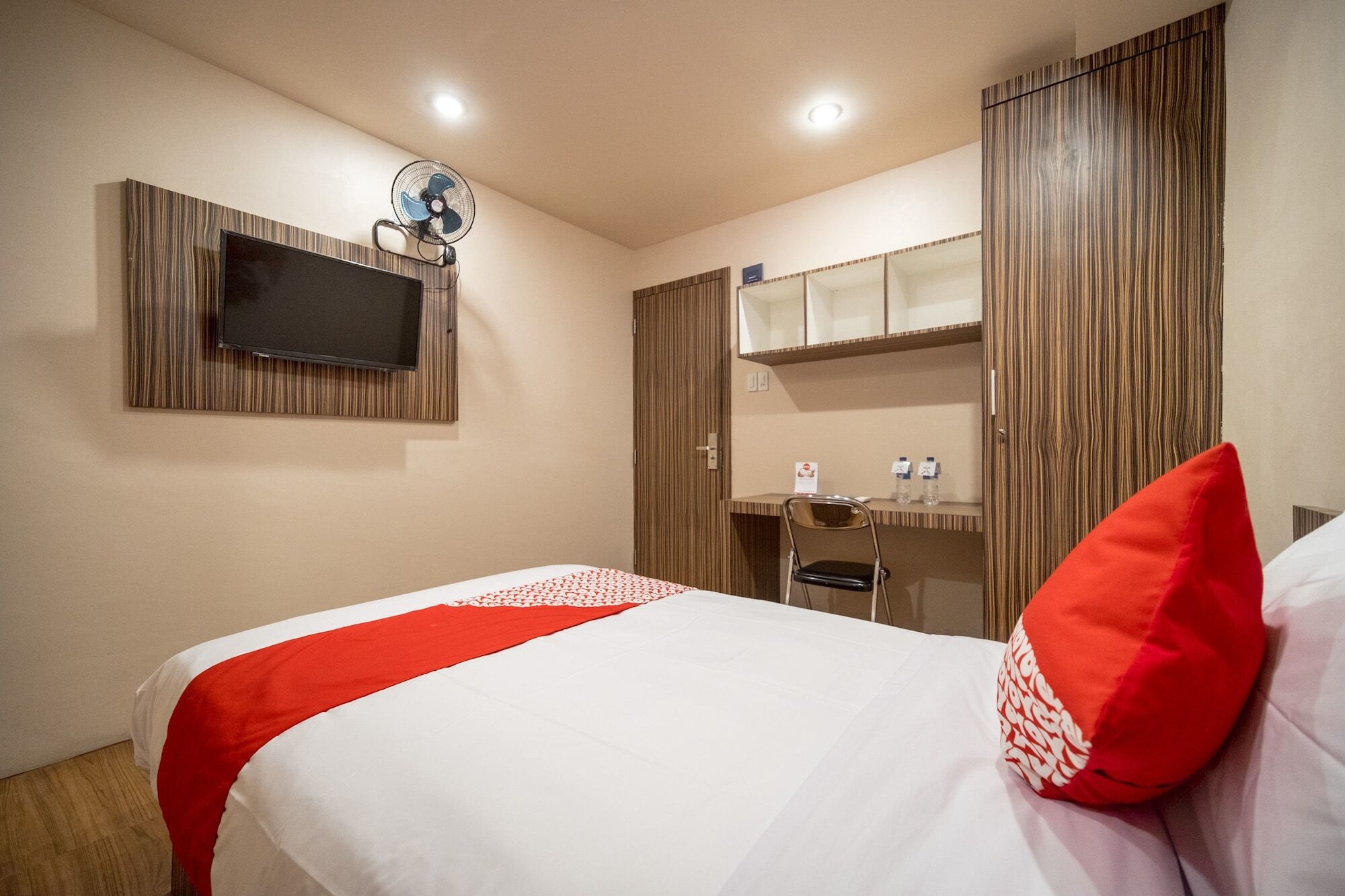 Oyo 291 Medan City Syariah Екстериор снимка